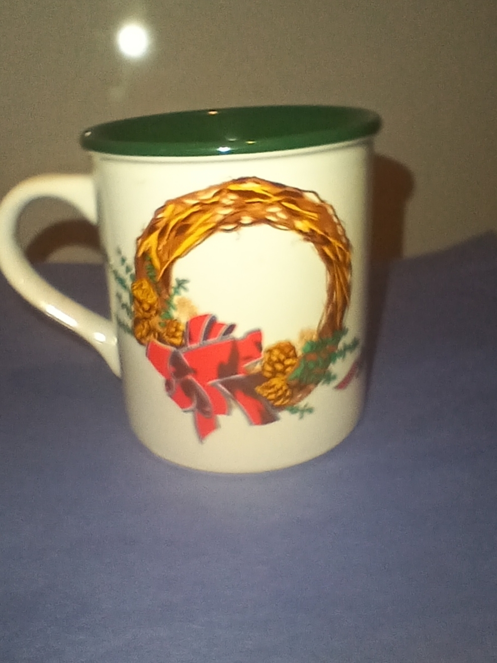 Vintage Hickory Farms Christmas Wreath Coffee Mug | Festive Red Bow & Pinecone